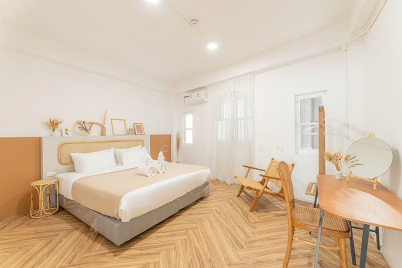 Craft Studio & Evergreen Apartment – คอนโดให้เช่า / Condo for Rent 40,000 บาท/ใกล้นิมมานฯ No.1C826, Chiang Mai, Su Thep, Muang Chiang Mai, Chiang Mai, 3 Bedrooms, 120 sqm, Townhouse For Rent, by Rutchaporn Tunsiri, 500239122 - DDproperty.com