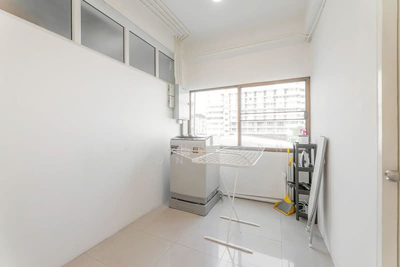 Craft Studio & Evergreen Apartment – คอนโดให้เช่า / Condo for Rent 40,000 บาท/ใกล้นิมมานฯ No.1C826, เชียงใหม่, สุเทพ, เมืองเชียงใหม่, เชียงใหม่, 120 ตร.ม., ทาวน์เฮ้าส์ ให้เช่า, โดย Rutchaporn Tunsiri, 500239122 - DDproperty.com
