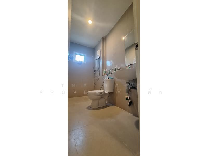 หมู่บ้านราชพฤกษ์ สุวรรณภูมิ-ลาดกระบัง (Ratchapruek Suvarnabhumi-LadKrabang), Bangkok, Lam Pla Tiew, Lat Krabang, Bangkok, 3 Bedrooms, 120 sqm, Townhouse For Sale, by The Best Property  ตั๊ก, 500239129 - DDproperty.com