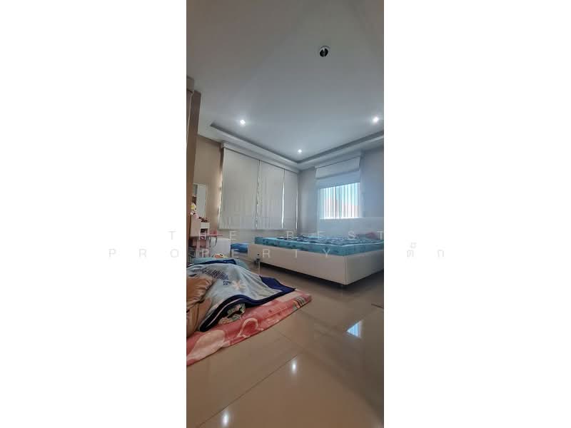 หมู่บ้านราชพฤกษ์ สุวรรณภูมิ-ลาดกระบัง (Ratchapruek Suvarnabhumi-LadKrabang), Bangkok, Lam Pla Tiew, Lat Krabang, Bangkok, 3 Bedrooms, 120 sqm, Townhouse For Sale, by The Best Property  ตั๊ก, 500239129 - DDproperty.com