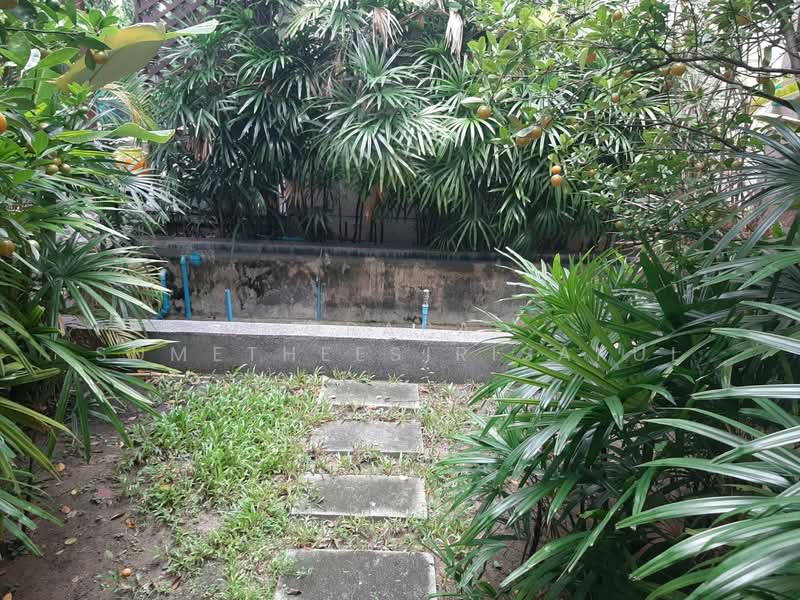 4-BR House, Bangkok, Bang Chak, Phra Khanong, Bangkok, 4 Bedrooms, 2,400 sqm, Single Detached House For Sale, by Orapa Sumetheesirisakul, 500239146 - DDproperty.com