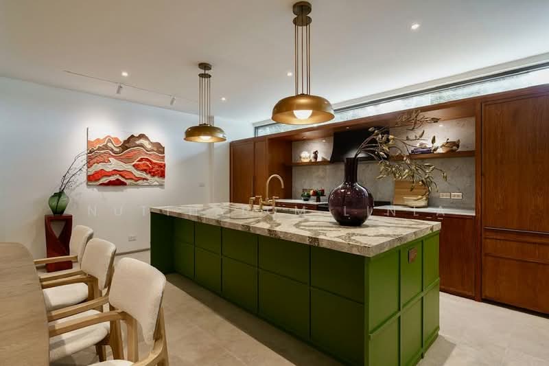 3-BR Townhouse, Bangkok, Huai Khwang, Huai Khwang, Bangkok, 3 Bedrooms, 380 sqm, Townhouse For Sale, by Nuttharom Linla, 500239154 - DDproperty.com