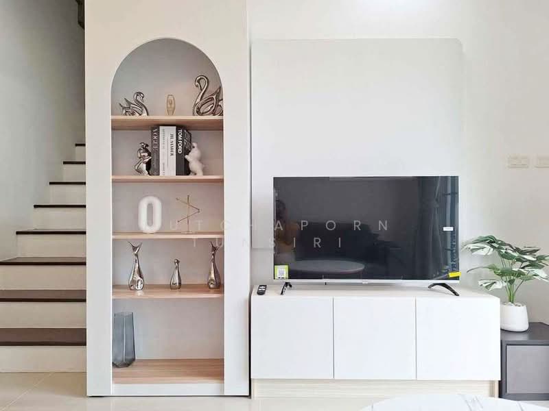 ทาวน์เฮ้าส์ในโครงการ ให้เช่า – ใกล้บิ๊กซีดอนจั่น เพียง 5 นาที ค่าเช่า 20,000 บาท / เดือน No.7H350, Chiang Mai, Tha Sa La, Muang Chiang Mai, Chiang Mai, 3 Bedrooms, 116 sqm, Townhouse For Rent, by Rutchaporn Tunsiri, 500239216 - DDproperty.com