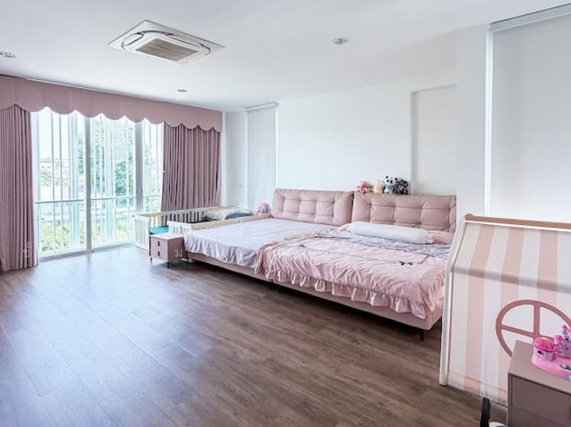 พระราม 9 ซอย 55, Bangkok, Suan Luang, Suan Luang, Bangkok, 4 Bedrooms, 520 sqm, Single Detached House For Sale, by บ้านเดี่ยวหรู 3 ชั้นพร้อมลิฟต์พรีเมียม ย่านพระราม 9 ซอย 55, 500239247 - DDproperty.com