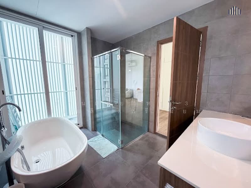 พระราม 9 ซอย 55, Bangkok, Suan Luang, Suan Luang, Bangkok, 4 Bedrooms, 520 sqm, Single Detached House For Sale, by บ้านเดี่ยวหรู 3 ชั้นพร้อมลิฟต์พรีเมียม ย่านพระราม 9 ซอย 55, 500239247 - DDproperty.com