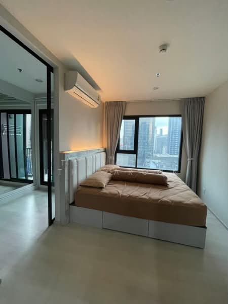 Life Asoke, Bangkok, Asoke-Dindang Road, Bang Kapi, Huai Khwang, Bangkok, 1 Bedroom, 36 sqm, Condo For Rent, by Teerapat Utha-aroon, 500239257 - DDproperty.com