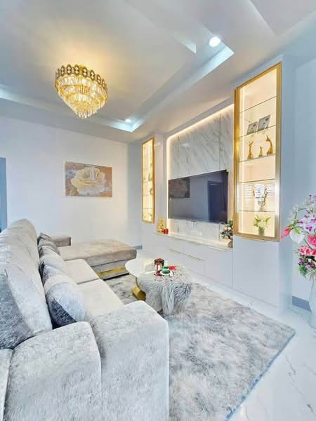 undefined, Chon Buri (Pattaya), Nong Pru, Bang Lamung (Pattaya), Chon Buri (Pattaya), 5 Bedrooms, 400 sqm, Single Detached House For Sale, by Achitaphop Klinpipat, 500239261 - DDproperty.com