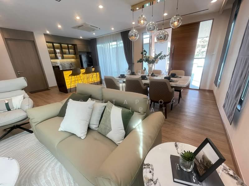 4-BR Villa, Chon Buri (Pattaya), Nong Pru, Bang Lamung (Pattaya), Chon Buri (Pattaya), 4 Bedrooms, 236 sqm, Villa For Sale, by Achitaphop Klinpipat, 500239324 - DDproperty.com