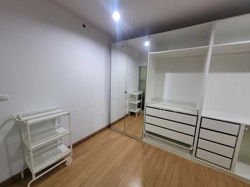 Supalai Park Ekkamai-Thonglor, Bangkok, Petchaburi Road, Bang Kapi, Huai Khwang, Bangkok, 1 Bedroom, 68 sqm, Condo For Rent, by Teerapat Utha-aroon, 500239350 - DDproperty.com