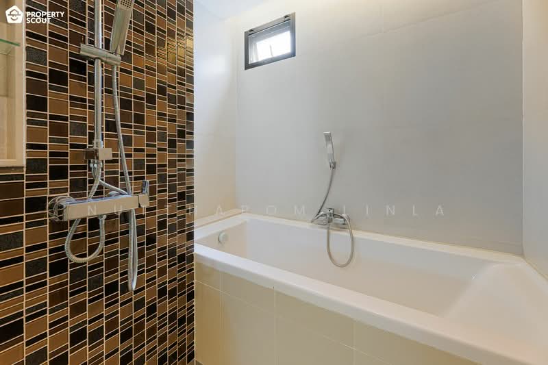 Tidy Deluxe, Bangkok, Soi Sukhumvit 34, Khong Tan, Khlong Toei, Bangkok, 2 Bedrooms, 45 sqm, Condo For Sale, by Nuttharom Linla, 500239355 - DDproperty.com