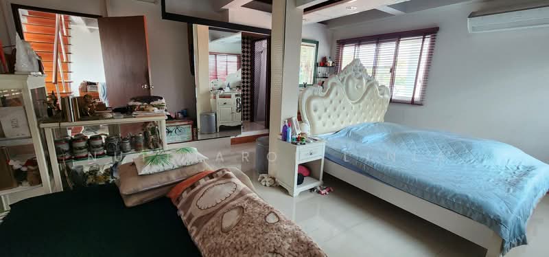 4-BR House, Bangkok, Din Daeng, Din Daeng, Bangkok, 4 Bedrooms, 392 sqm, Single Detached House For Sale, by Nuttharom Linla, 500239363 - DDproperty.com