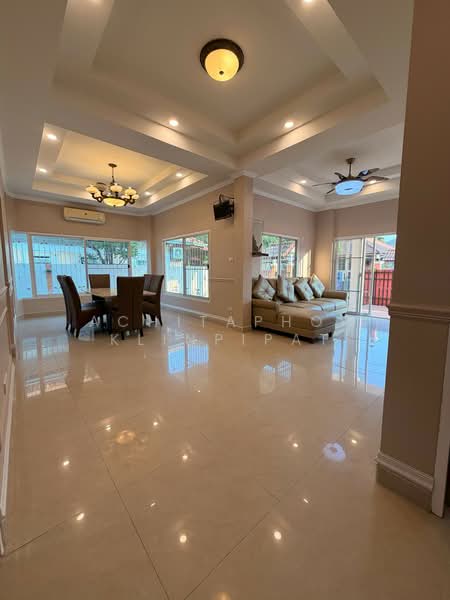 undefined, Chon Buri (Pattaya), Nong Pru, Bang Lamung (Pattaya), Chon Buri (Pattaya), 3 Bedrooms, 264 sqm, Single Detached House For Sale, by Achitaphop Klinpipat, 500239384 - DDproperty.com