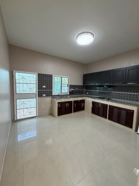 undefined, Chon Buri (Pattaya), Nong Pru, Bang Lamung (Pattaya), Chon Buri (Pattaya), 3 Bedrooms, 264 sqm, Single Detached House For Sale, by Achitaphop Klinpipat, 500239384 - DDproperty.com