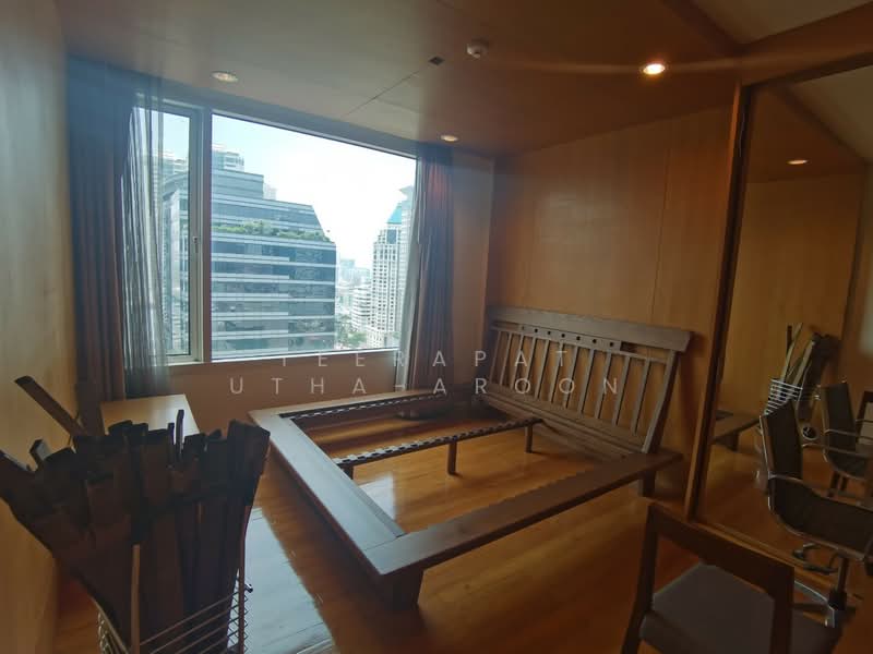 The Royal Saladaeng, Bangkok, 79 Saladaeng Road, Silom, Bang Rak, Bangkok, 3 Bedrooms, 162 sqm, Condo For Rent, by Teerapat Utha-aroon, 500239392 - DDproperty.com