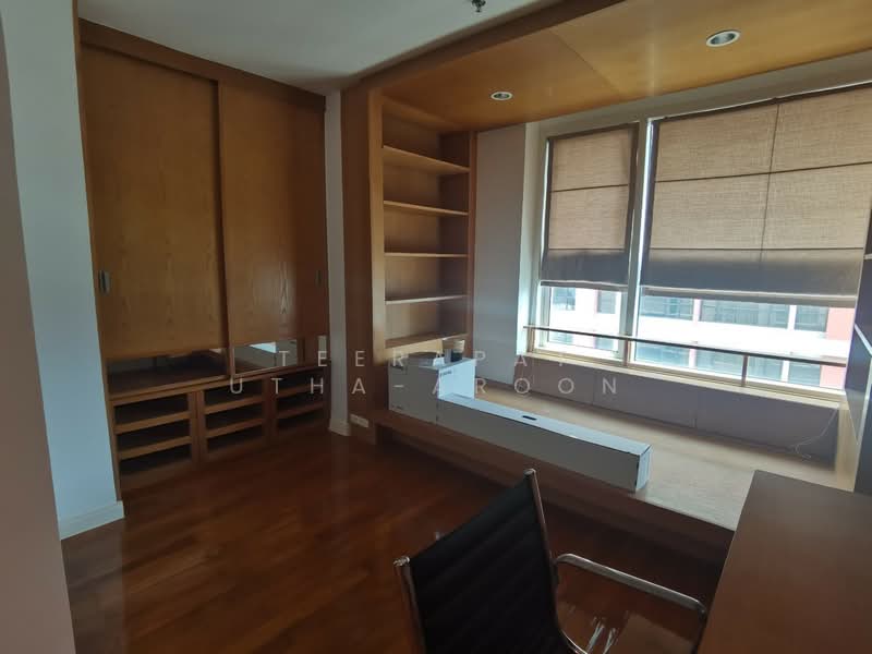 The Royal Saladaeng, Bangkok, 79 Saladaeng Road, Silom, Bang Rak, Bangkok, 3 Bedrooms, 162 sqm, Condo For Rent, by Teerapat Utha-aroon, 500239392 - DDproperty.com