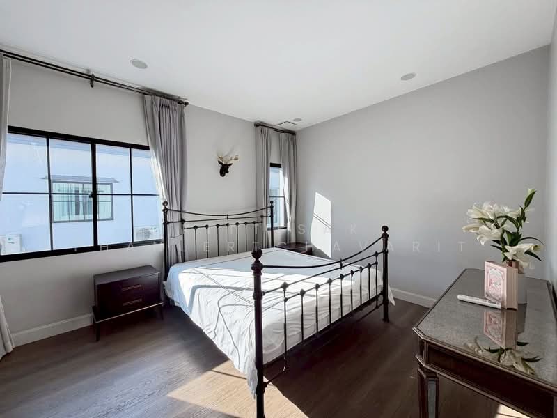 Nantawan Rama 9 - New Krungthepkreetha, Bangkok, Saphan Sung, Saphan Sung, Bangkok, 4 Bedrooms, 385 sqm, Single Detached House For Rent, by Kittisak Phanlertchavarit, 500239395 - DDproperty.com