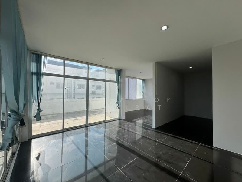 undefined, Chon Buri (Pattaya), Nong Phai Kaeo, Ban Bung, Chon Buri (Pattaya), 10+ Bedrooms, 675 sqm, Townhouse For Sale, by Achitaphop Klinpipat, 500239430 - DDproperty.com