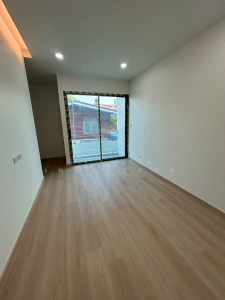 บ้านแฝด 2 ชั้น อยู่เฉลิพระเกีรยติ 6, Bangkok, Nong Bon, Prawet, Bangkok, 3 Bedrooms, 200 sqm, Semi-Detached House (Twin House) For Sale, by อรวรรณ เหนี่ยวสุภาพ, 500239437 - DDproperty.com