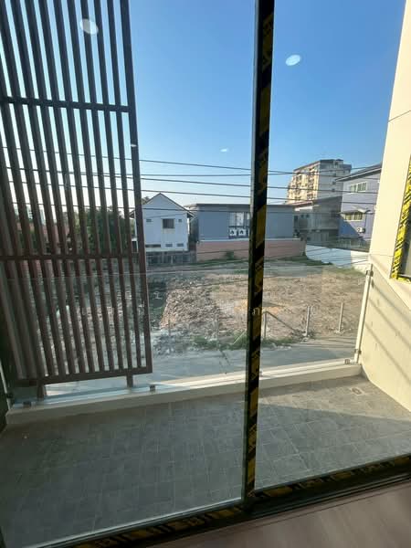 บ้านแฝด 2 ชั้น อยู่เฉลิพระเกีรยติ 6, Bangkok, Nong Bon, Prawet, Bangkok, 3 Bedrooms, 200 sqm, Semi-Detached House (Twin House) For Sale, by อรวรรณ เหนี่ยวสุภาพ, 500239437 - DDproperty.com