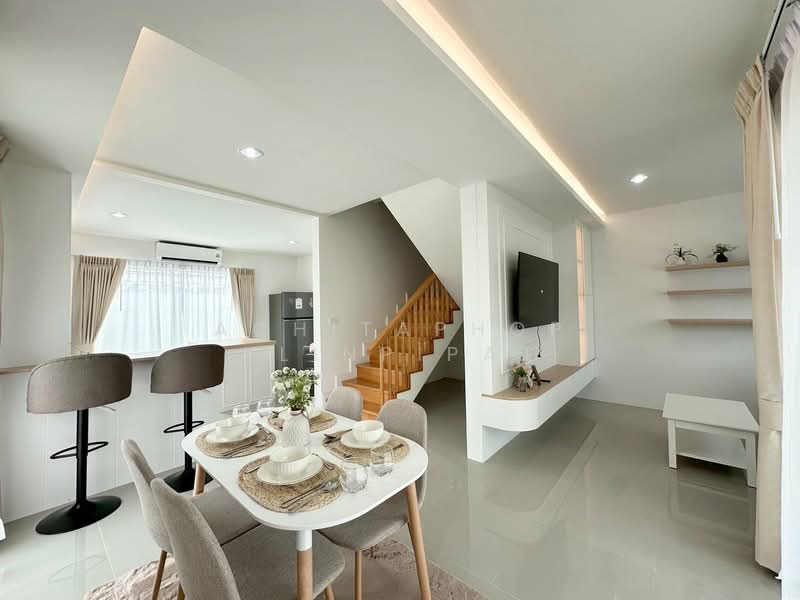 Bristol Park Pattaya, Chon Buri (Pattaya), Moo 10 Pattayaland 13/3, Huai Yai, Bang Lamung (Pattaya), Chon Buri (Pattaya), 3 Bedrooms, 140 sqm, Single Detached House For Sale, by Achitaphop Klinpipat, 500239444 - DDproperty.com