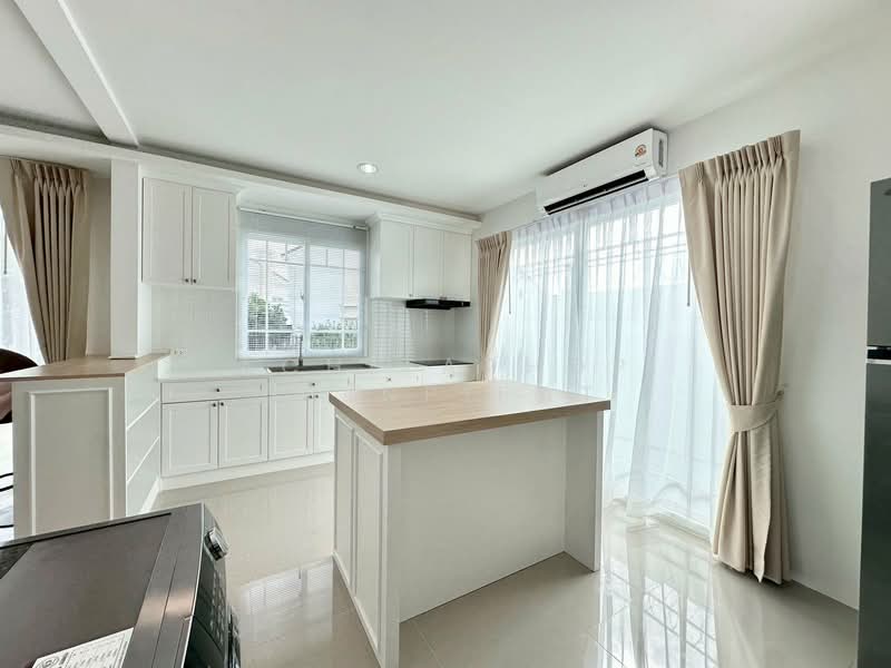 Bristol Park Pattaya, Chon Buri (Pattaya), Moo 10 Pattayaland 13/3, Huai Yai, Bang Lamung (Pattaya), Chon Buri (Pattaya), 3 Bedrooms, 140 sqm, Single Detached House For Sale, by Achitaphop Klinpipat, 500239444 - DDproperty.com