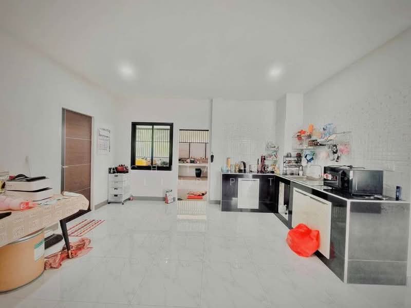 3-BR House, Chon Buri (Pattaya), Bo Win, Si Racha, Chon Buri (Pattaya), 3 Bedrooms, 240 sqm, Single Detached House For Sale, by Achitaphop Klinpipat, 500239450 - DDproperty.com