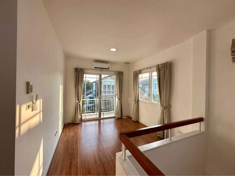 Manthana Onnut-Wongwan 3, Bangkok, 169 Kanchanaphisek Road, Dok Mai, Prawet, Bangkok, 4 Bedrooms, 160 sqm, Single Detached House For Rent, by Khun Eve, 500239457 - DDproperty.com