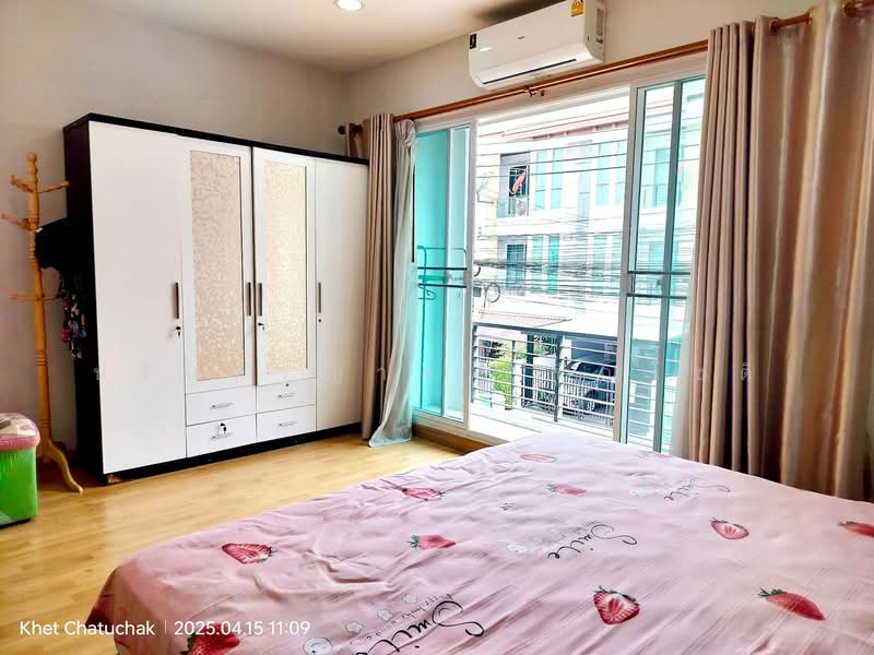 Baan Klang Muang Ratchada 36 : บ้านกลางเมือง รัชดา 36, กรุงเทพ, รัชดาภิเษก 36 แยก 9-3-6, จันทรเกษม, จตุจักร, กรุงเทพ, 200 ตร.ม., ทาวน์เฮ้าส์ ให้เช่า, โดย ปรินทร์ญาดา ชิณโชติ, 500239469 - DDproperty.com