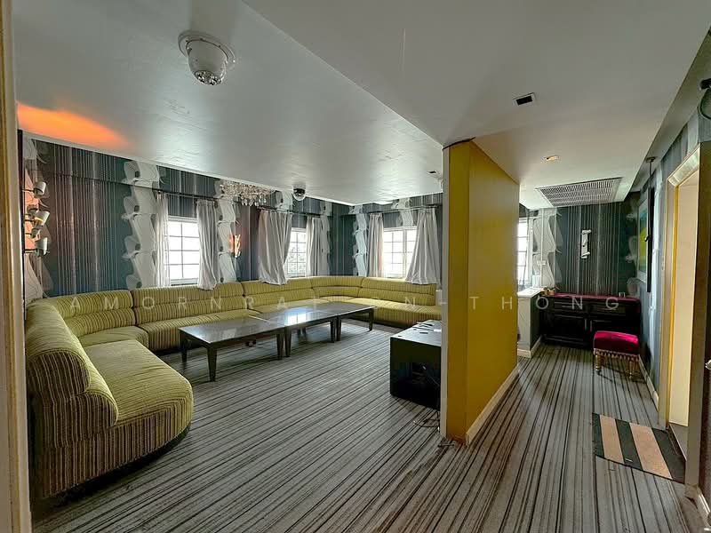 Building, Bangkok, Khlong Tan Nua, Watthana, Bangkok, , 2,500 sqm, Shophouse For Rent, by Amornrat On-Thong, 500239485 - DDproperty.com