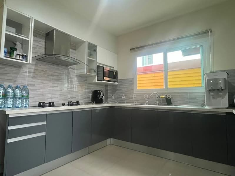 undefined, Chon Buri (Pattaya), Nong - Kham, Si Racha, Chon Buri (Pattaya), 3 Bedrooms, 200 sqm, Single Detached House For Sale, by Pattanapong Pongpipat, 500239494 - DDproperty.com