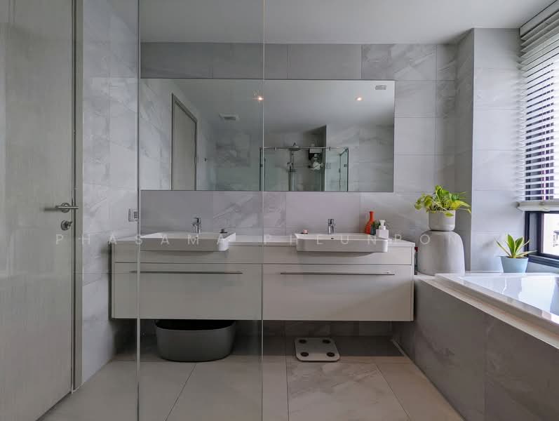 Rhythm Ekkamai Estate, Bangkok, Soi Sukhumvit 63, Khlongtoei Nua, Watthana, Bangkok, 2 Bedrooms, 70 sqm, Condo For Rent, by Phasama Pheunpong, 500239496 - DDproperty.com