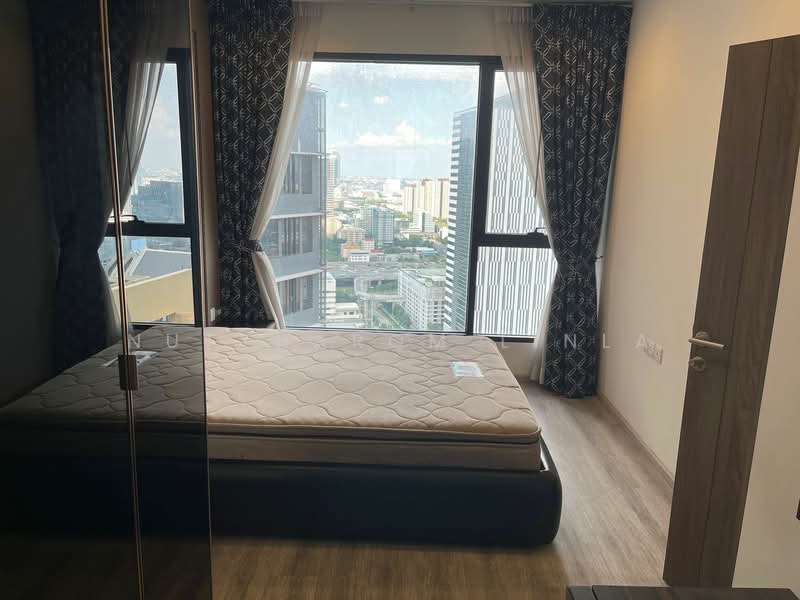 IDEO Mobi Asoke, Bangkok, New Petchaburi Road, Bang Kapi, Huai Khwang, Bangkok, 2 Bedrooms, 56 sqm, Condo For Sale, by Nuttharom Linla, 500239525 - DDproperty.com