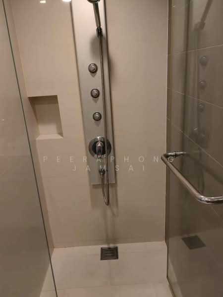 IDEO Morph 38, Bangkok, 88 Sukhumvit Road, Phra Kanong, Khlong Toei, Bangkok, 1 Bedroom, 33 sqm, Condo For Rent, by Peeraphong Jamsai, 500239526 - DDproperty.com