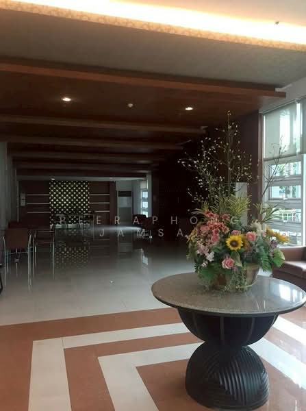 Diamond Ratchada (Tower A), Bangkok, 198 Ratchadaphisek Road, Huai Khwang, Huai Khwang, Bangkok, 1 Bedroom, 35 sqm, Condo For Sale, by Peeraphong Jamsai, 500239530 - DDproperty.com