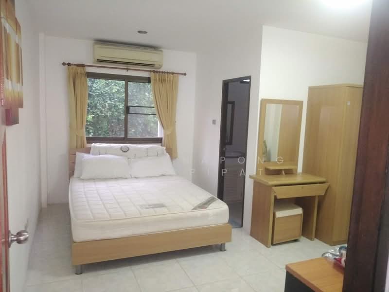 undefined, Chon Buri (Pattaya), Nong Pru, Bang Lamung (Pattaya), Chon Buri (Pattaya), 5 Bedrooms, 300 sqm, Townhouse For Rent, by Pattanapong Pongpipat, 500239537 - DDproperty.com