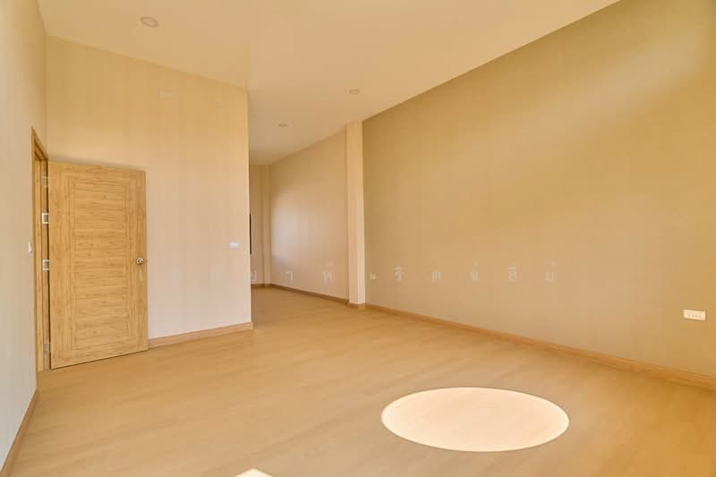 Modern Japanese Home - Near Lanna International School, Chiang Mai, San Phak Wan, Hang Dong, Chiang Mai, 3 Bedrooms, 230 sqm, Single Detached House For Sale, by Elijah Ridgley, 500239550 - DDproperty.com