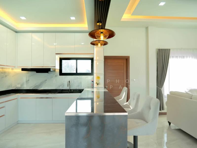 วิลล่า 3-ห้องนอน, ชลบุรี, บางเสร่, สัตหีบ, ชลบุรี, 165 ตร.ม., วิลล่า ขาย, โดย Achitaphop Klinpipat, 500239566 - DDproperty.com