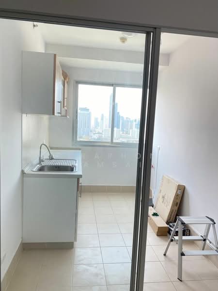 Supalai Park Ekkamai-Thonglor, Bangkok, Petchaburi Road, Bang Kapi, Huai Khwang, Bangkok, 1 Bedroom, 68 sqm, Condo For Sale, by Peeraphong Jamsai, 500239583 - DDproperty.com
