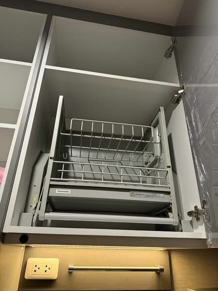 IDEO Sukhumvit Rama 4, Bangkok, Soi Sukhumvit 44, Sukhumvit Road, Phra Kanong, Khlong Toei, Bangkok, 1 Bedroom, 30 sqm, Condo For Sale, by Nuttharom Linla, 500239602 - DDproperty.com