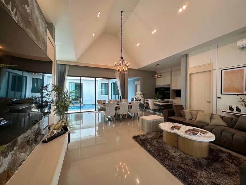 For Sale - 3-BR House, Chon Buri (Pattaya)