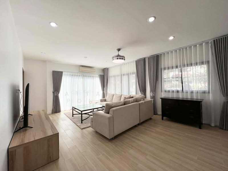 3-BR Villa, Chon Buri (Pattaya), Na Chom Thian, Sattahip, Chon Buri (Pattaya), 3 Bedrooms, 300 sqm, Villa For Sale, by Pattanapong Pongpipat, 500239608 - DDproperty.com