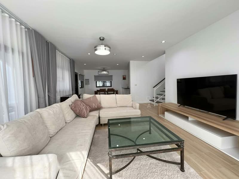 3-BR Villa, Chon Buri (Pattaya), Na Chom Thian, Sattahip, Chon Buri (Pattaya), 3 Bedrooms, 300 sqm, Villa For Sale, by Pattanapong Pongpipat, 500239608 - DDproperty.com