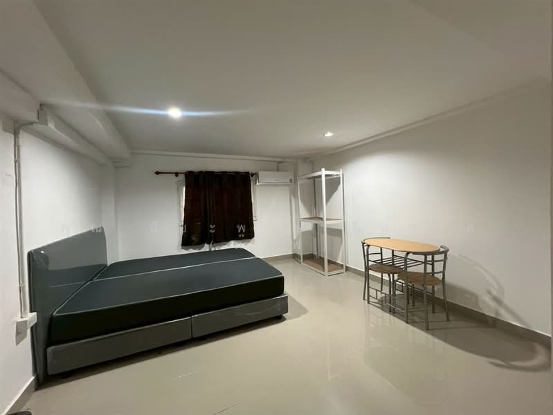 อาคารพาณิชย์ 5 ชั้น 3 คูหา 120 ตร.ว. อาคารพาณิชย์ ใกล้วิคตอเรียการ์เด้นส์ ซอยเพชรเกษม67, Bangkok, ถนนเพชรเกษม, Bang Kae Nua, Bang Khae, Bangkok, , 500 sqm, Shophouse For Sale, by คุณ ปิยะพงษ์ อินทโต (ต๊าฟ), 500239612 - DDproperty.com