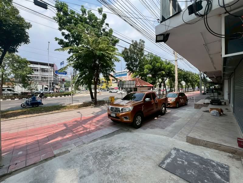 อาคารพาณิชย์ 5 ชั้น 3 คูหา 120 ตร.ว. อาคารพาณิชย์ ใกล้วิคตอเรียการ์เด้นส์ ซอยเพชรเกษม67, กรุงเทพ, ถนนเพชรเกษม, บางแคเหนือ, บางแค, กรุงเทพ, 500 ตร.ม., ตึกแถว-อาคารพาณิชย์ ขาย, โดย คุณ ปิยะพงษ์ อินทโต (ต๊าฟ), 500239612 - DDproperty.com