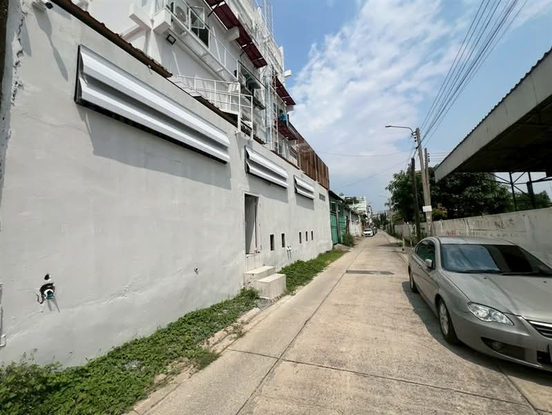 อาคารพาณิชย์ 5 ชั้น 3 คูหา 120 ตร.ว. อาคารพาณิชย์ ใกล้วิคตอเรียการ์เด้นส์ ซอยเพชรเกษม67, กรุงเทพ, ถนนเพชรเกษม, บางแคเหนือ, บางแค, กรุงเทพ, 500 ตร.ม., ตึกแถว-อาคารพาณิชย์ ขาย, โดย คุณ ปิยะพงษ์ อินทโต (ต๊าฟ), 500239612 - DDproperty.com