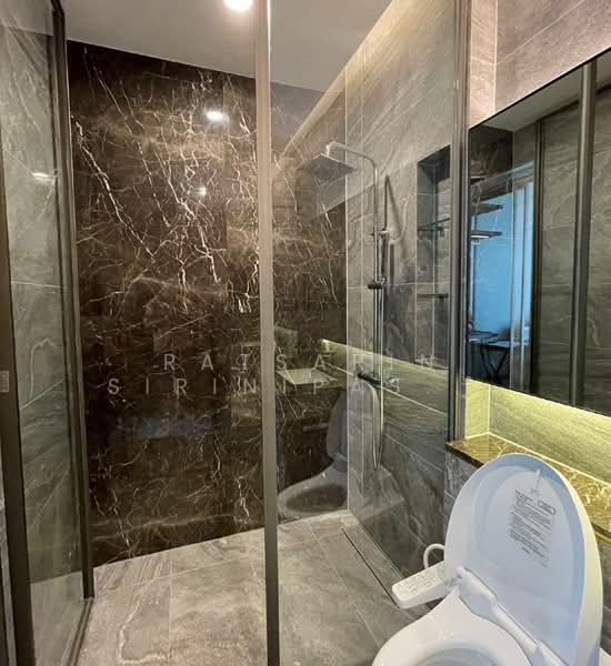 The Esse Sukhumvit 36, Bangkok, Soi Sukhumvit 36, Sukhumvit Road, Phra Kanong, Khlong Toei, Bangkok, 1 Bedroom, 39 sqm, Condo For Rent, by Ratsarin Sirinipaspong, 500239632 - DDproperty.com