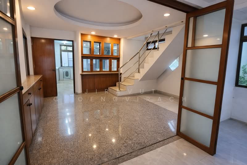 Home Office (Phaholyothin 64, Soi Khaeng Khan 2) Behind B.Care Medical Center Hospital, Pathum Thani, พหลโยธิน 64, Khu Khot, Lam Luk Ka, Pathum Thani, 4 Bedrooms, 510 sqm, Single Detached House For Rent, by Jiravut Choengvirach, 500239648 - DDproperty.com