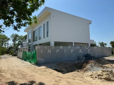 ขาย - undefined, ชลบุรี