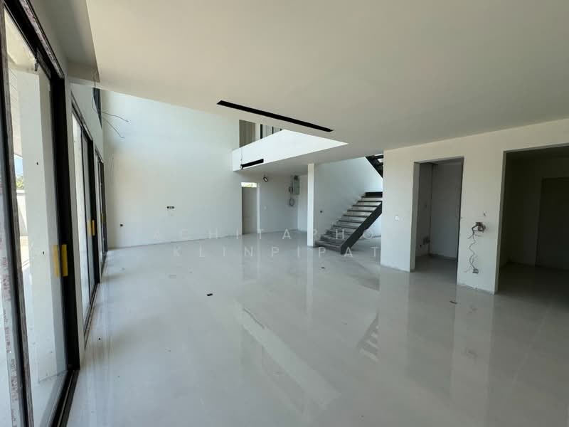 undefined, Chon Buri (Pattaya), Huai Yai, Bang Lamung (Pattaya), Chon Buri (Pattaya), 5 Bedrooms, 311 sqm, Villa For Sale, by Achitaphop Klinpipat, 500239715 - DDproperty.com