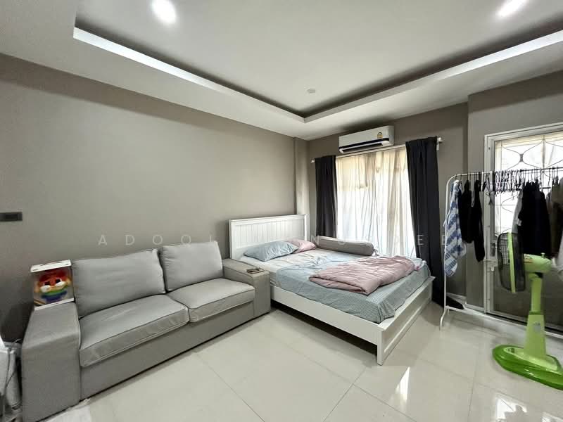 Baan Rarinthorn : บ้านรรินธร, นนทบุรี, 50 ซ.บางกรวย-ไทรน้อย ถ.บางกรวย-ไทรน้อย, บางสีทอง, บางกรวย, นนทบุรี, 115 ตร.ม., ทาวน์เฮ้าส์ ขาย, โดย Adool Manusdee, 500239726 - DDproperty.com